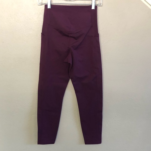 Girlfriend Collective Compressive High-Rise Plum Pocket Leggings Size S - Picture 3 of 14